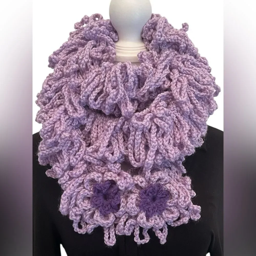 NWT Angela’s Designs one of a kind hand crocheted loopy boa scarf
